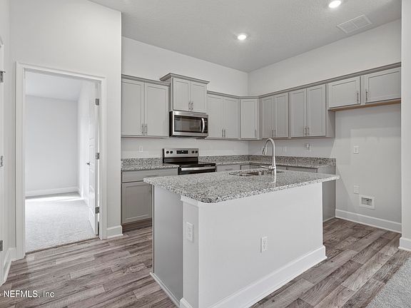 5th image of 3362 MEADOW RIDGE Place