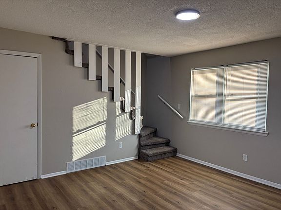 5th image of 713 N 6th St APT 101