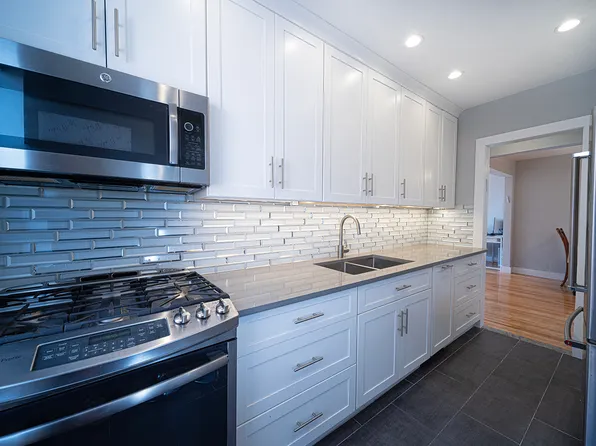1119 Ocean Parkway image 2 of 15