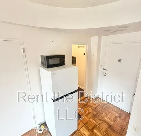 1727 Massachusetts Ave NW #606 — Photo 4
