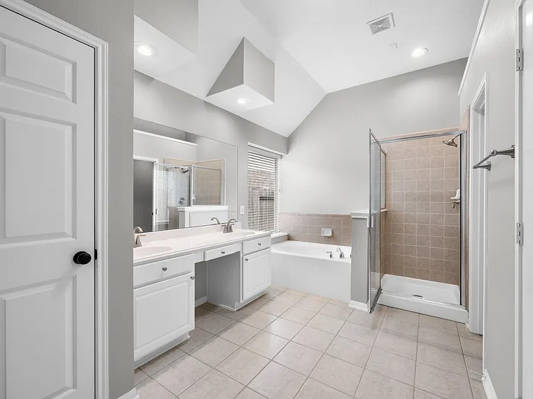 1855 Silent Shore Ct — Photo 28