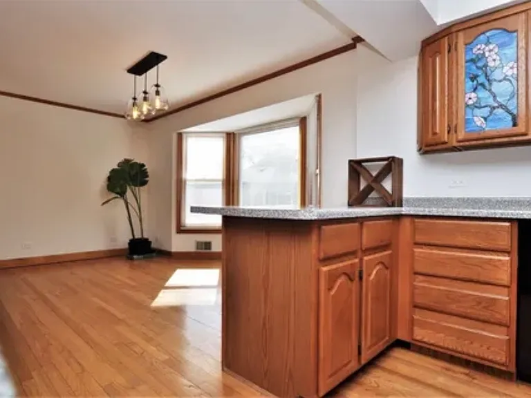 6815 N Lowell Ave — Photo 12