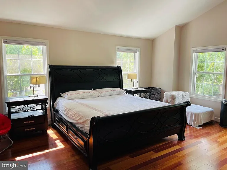 1 Cromwell Ct — Photo 27