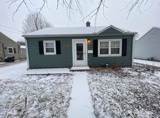 416 Burgland Ave, Galesburg, IL 61401