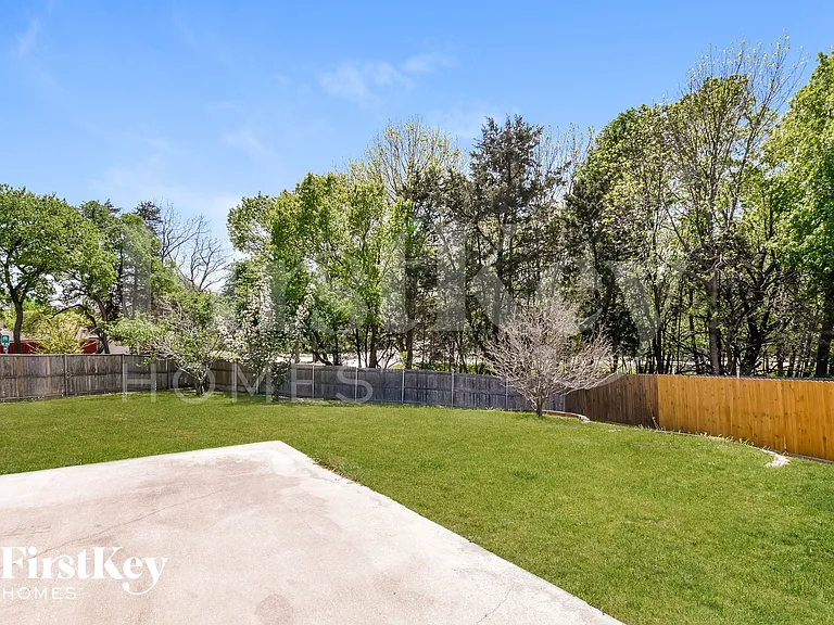 106 Drake Ln — Photo 14