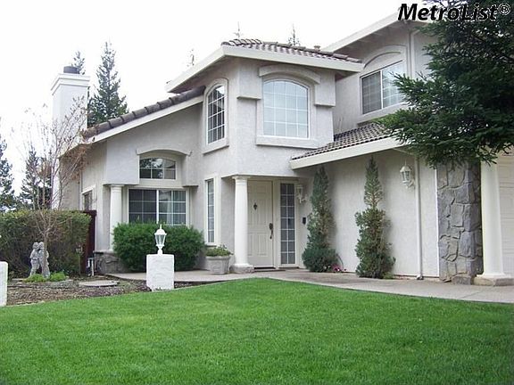 2nd image of 3357 Kensington Dr