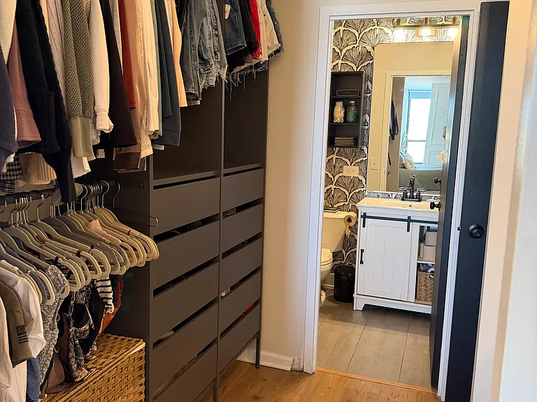 1540 N La Salle Dr #806 — Photo 8