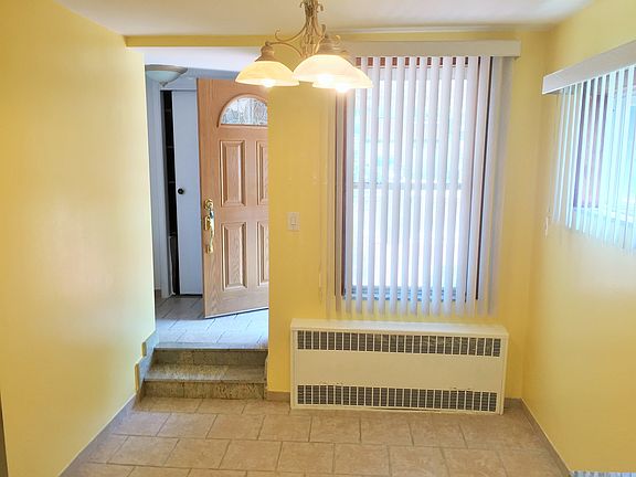 4th image of 128 Bay 41st St #1