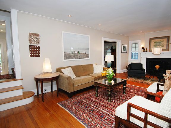2nd image of 3 Parkway St