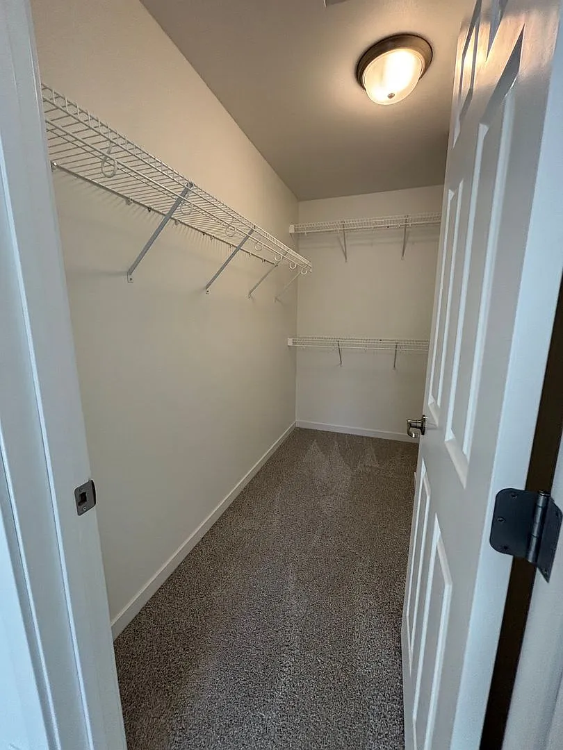 3 Bedroom 3 Bathroom Townhomes — Photo 3