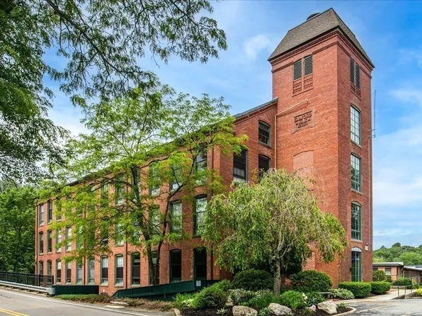 14 Sanford St Unit 6, Medway, MA 02053