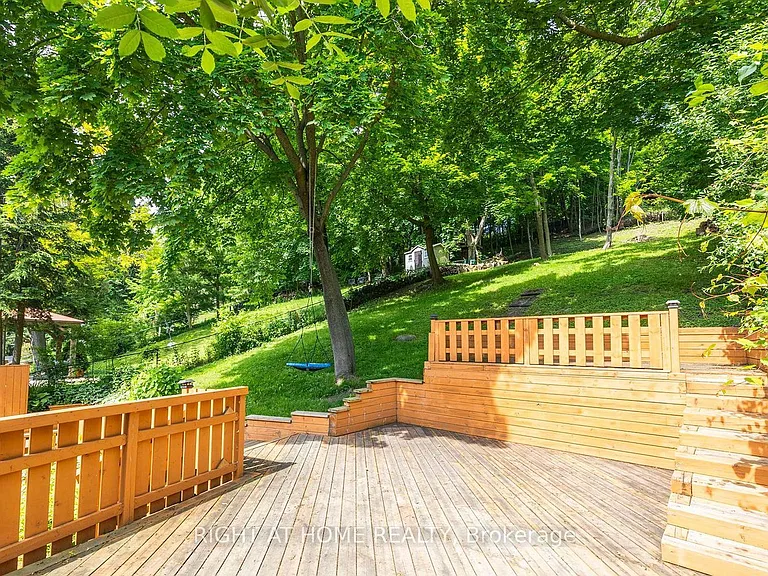 40 Catalina Dr — Photo 11