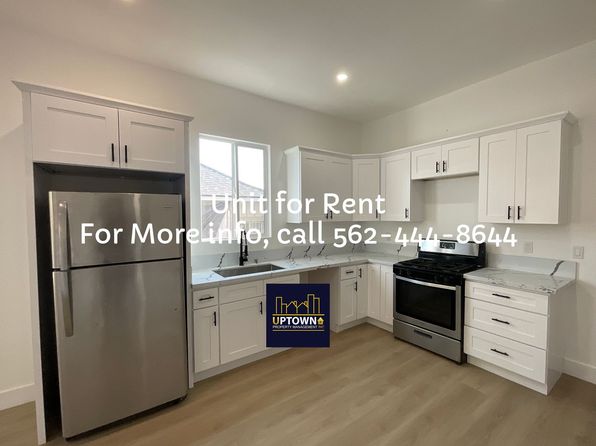 2105-2107 1/2 Keith St #2105