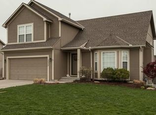 19988 S Palisade St, Spring Hill, KS 66083