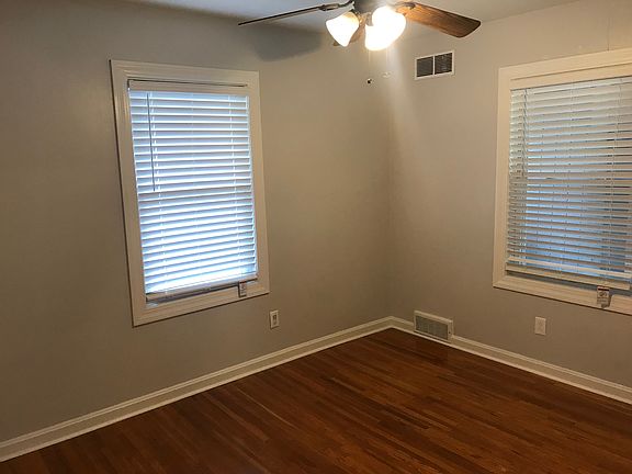 3rd image of 1339 Booth Ave