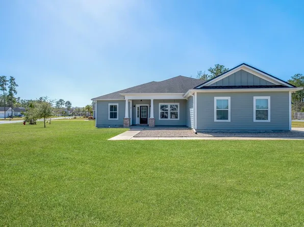 8 Silky Ct, Crawfordville, FL 32327