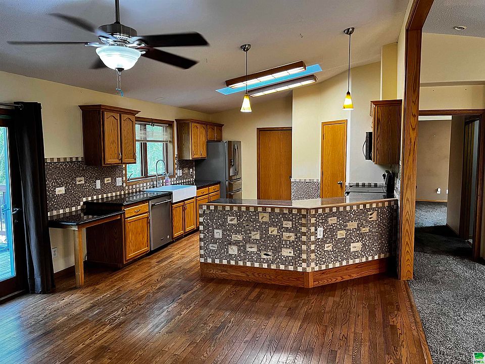 1888 520th St, Cherokee, IA 51012 MLS 820813 Zillow