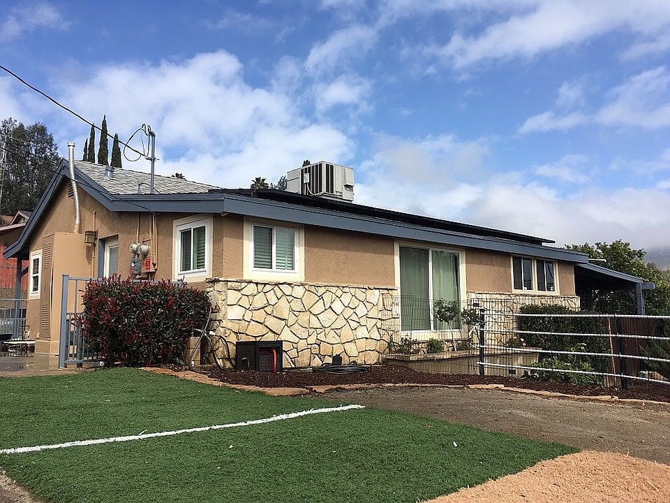 2nd image of 7659 Grandview St