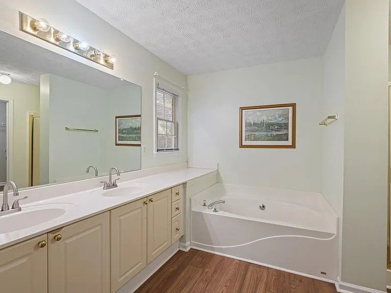 64 Evans Mill Ct — Photo 14