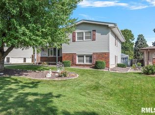 2213 Keokuk Dr, Springfield, IL 62702