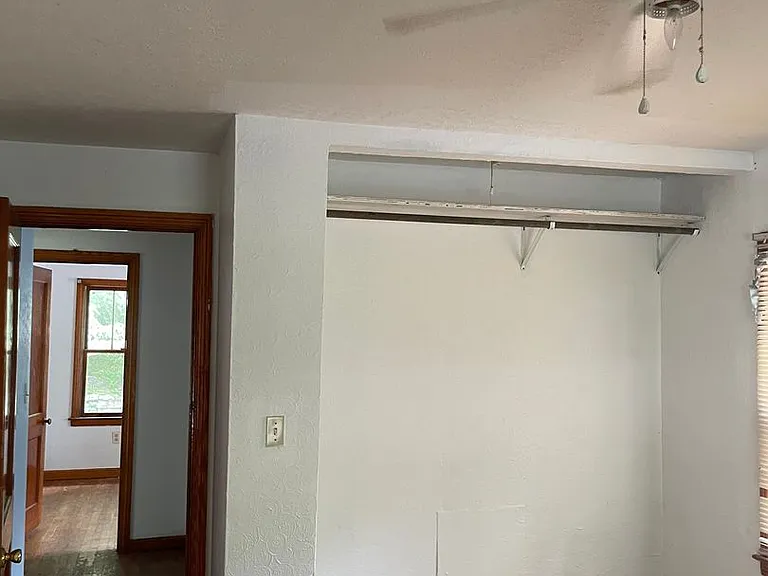 1012 Aspen Rd — Photo 7