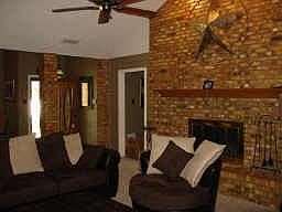 5th image of 520 Heneretta Dr