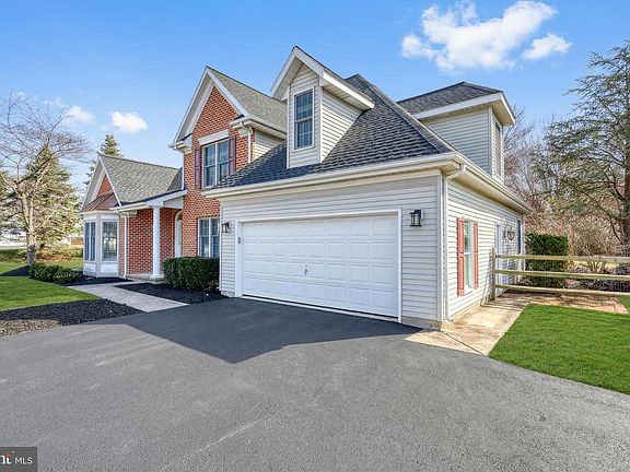 5th image of 26 Nye Rd