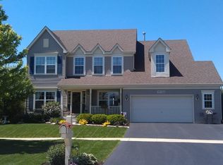 39W616 N Hyde Park, Geneva, IL 60134