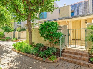 22239 Erwin St, Los Angeles, CA 91367