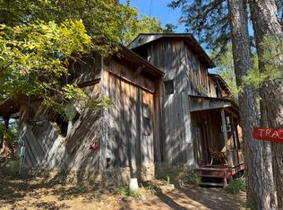 555 Cedar Glade Rd, Calico Rock, AR 72519