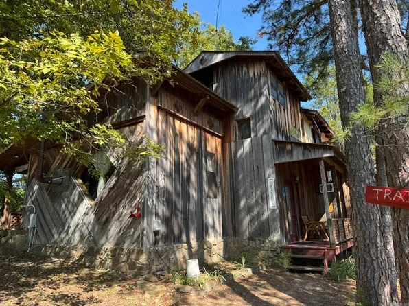 555 Cedar Glade Rd, Calico Rock, AR 72519