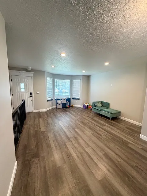 2 bed, 1.5 bath, 1500 sqft, $1,900 — Photo 4