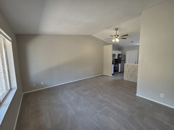 6245 E Glencove Cir APT 3