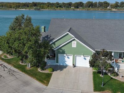 1332 Bayview Ct, Bismarck, ND, 58504