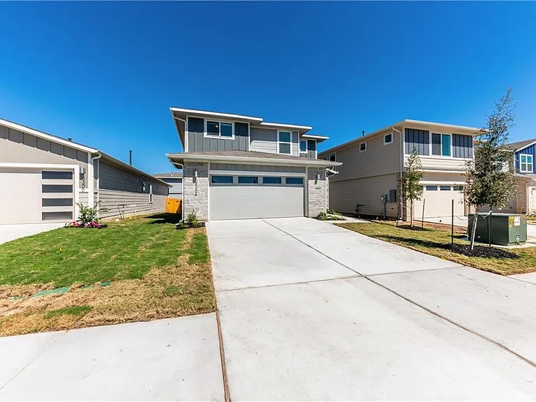 8304 Mimi Ln — Photo 2