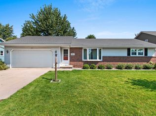 815 Glenhaven Ln, Green Bay, WI 54301