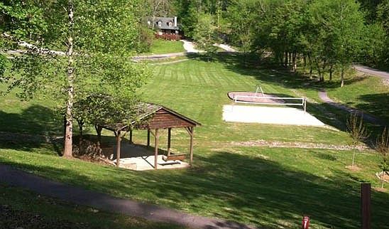 5th image of 555 Harbor Dr