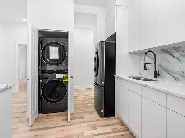 88 Brooklyn Avenue image 9 of 11