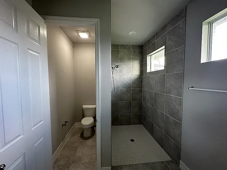 3114 37th St SW — Photo 8