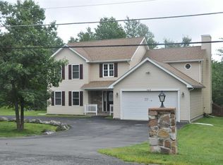 167 Saw Mill Rd, Long Pond, PA 18334