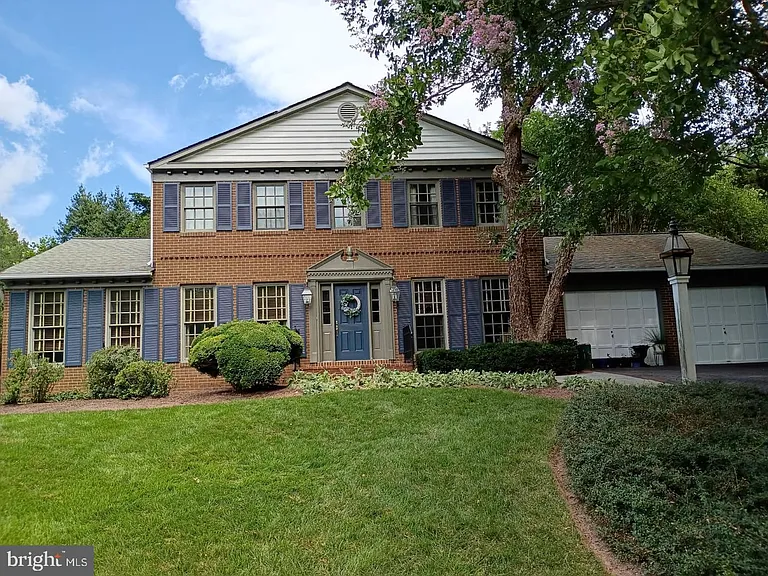 1197 Meadow Green Ln — Photo 6
