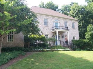 1716 Farnsworth Ct, High Point, NC 27262