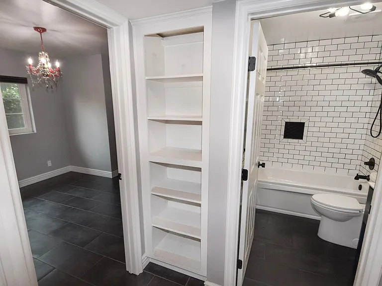 215 Elm Ave — Photo 12
