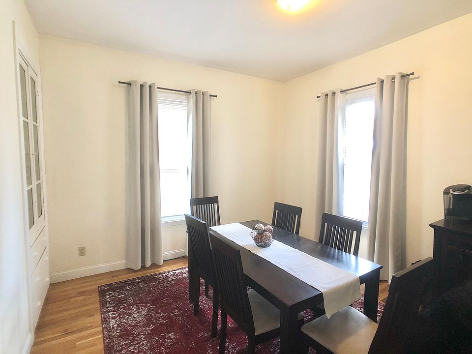 2nd image of 40 Bayard St #U1