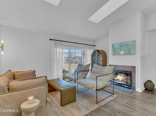 89 Amberly Ct, Franklin Park, NJ 08823