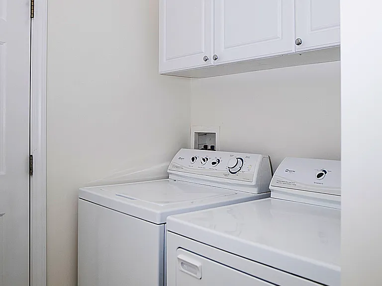 121 Whittle St #B — Photo 6