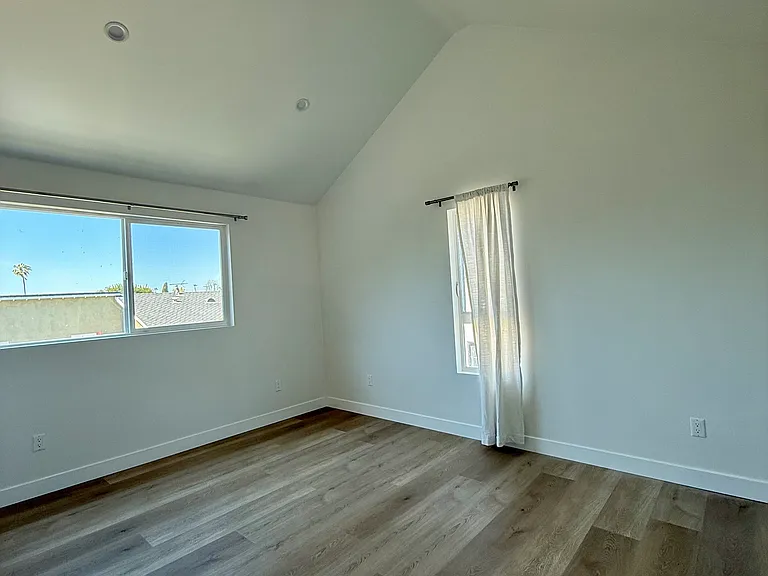 6506 W 83rd St — Photo 18