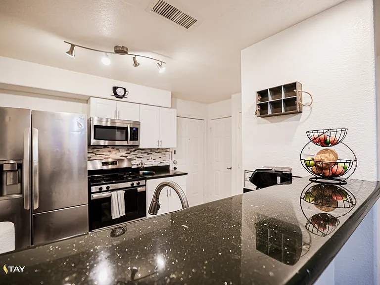 1505 N Center St #220 — Photo 22