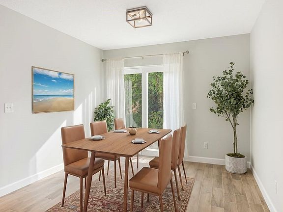 5th image of 1276 SW 15th Avenue