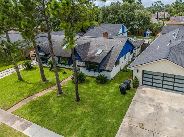 6518 Kury Ln, Houston, TX 77008